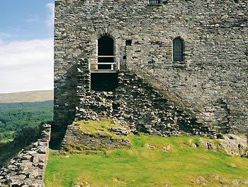 Dolwyddelan Castle photo